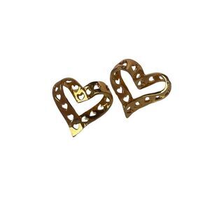 New Modern Vintage Avon True Hearts Post Back Stud Cut out Women’s Earrings